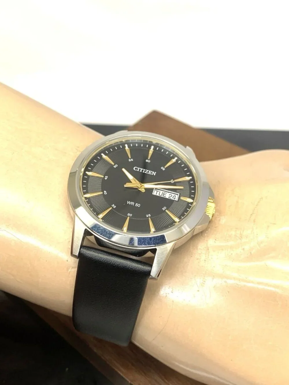 Citizen men watch
